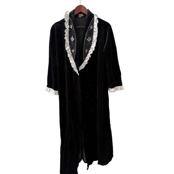 Vintage 70s Patricia Lane Elegant Long Black Velvet Robe - Picture 1 of 4